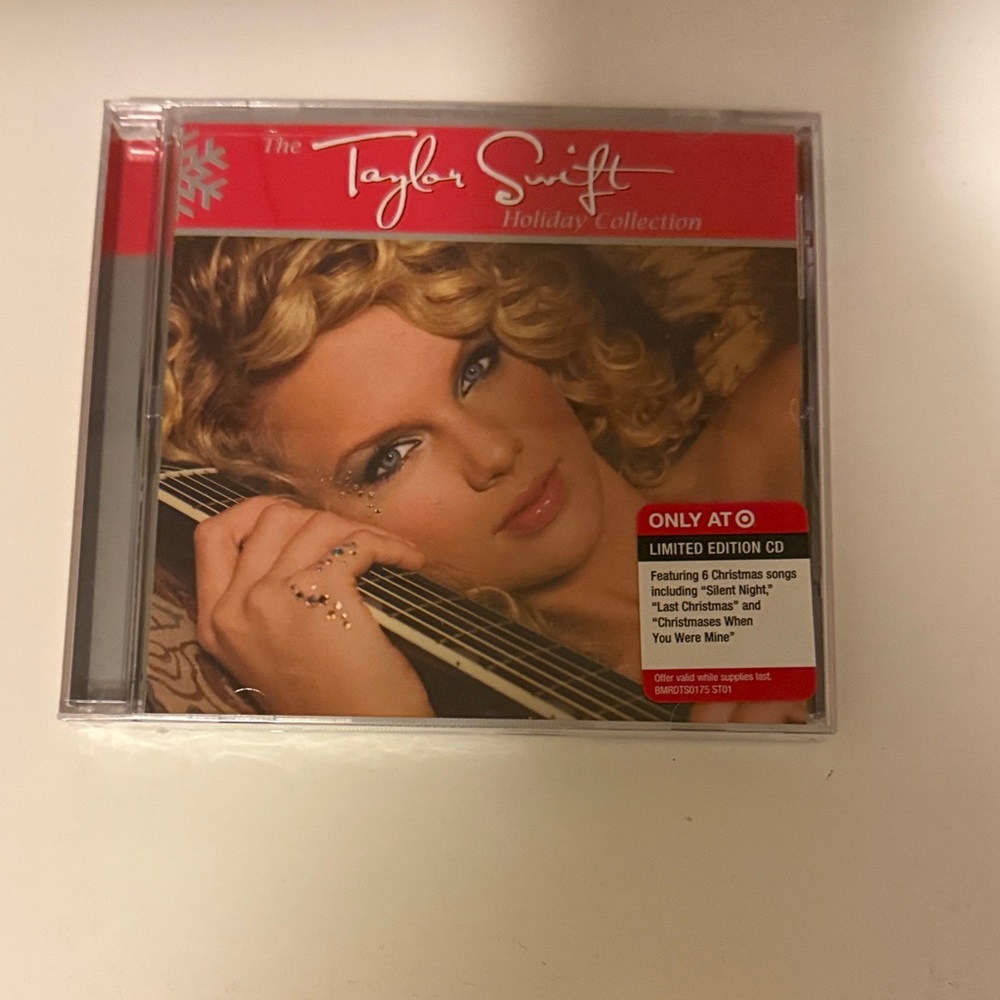 Taylor Swift Holiday Collection CD unopened